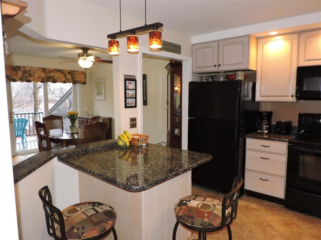 305 Treasure Island Road, Unit 305 Webster, MA 01570 - Photo 11 of 30 Gallery Image 11