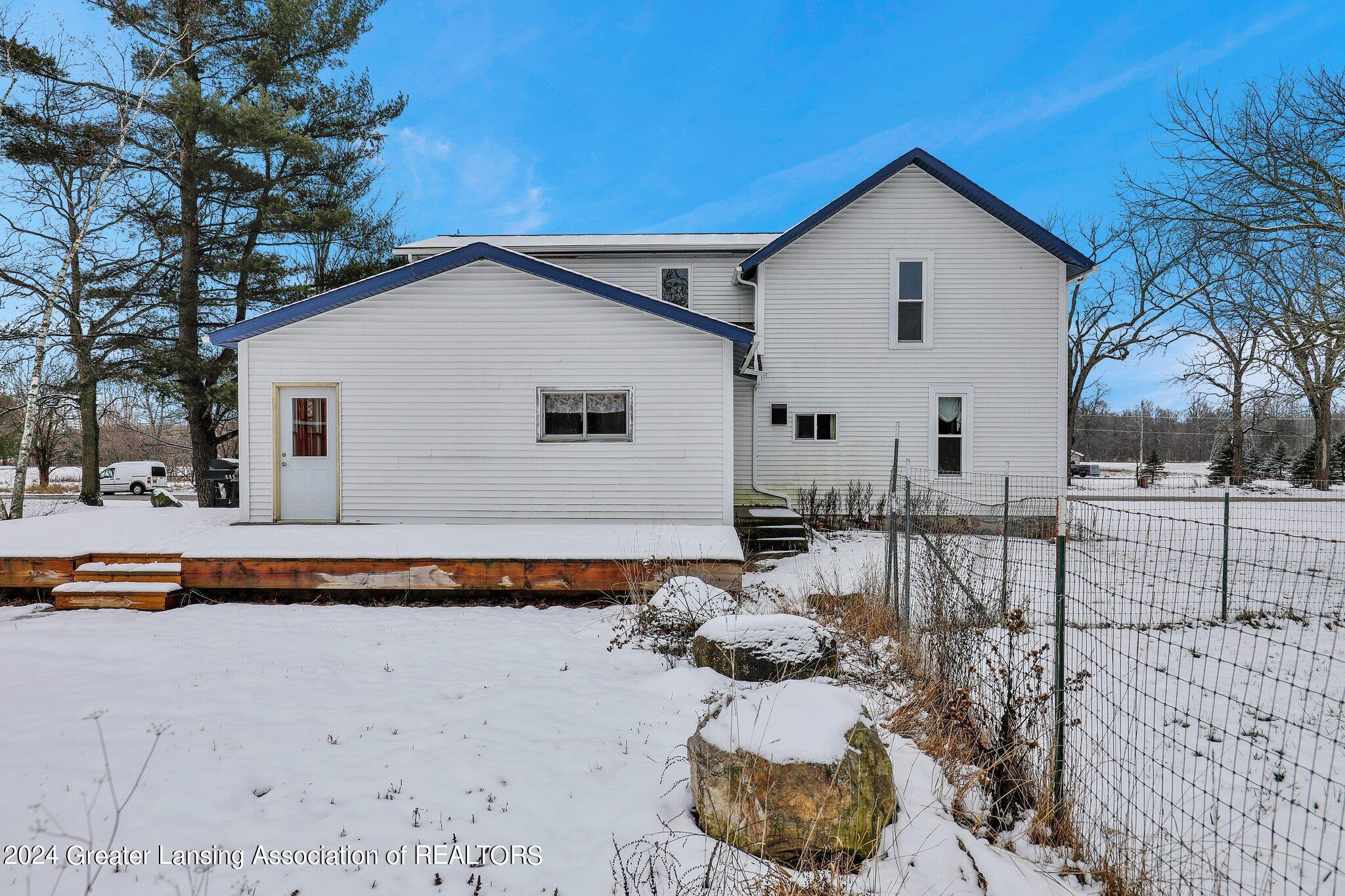 2595 Narrow Lake Road Charlotte, MI 48813 - Photo 27 of 29 25-web-or-mls-Open Ended Media-25