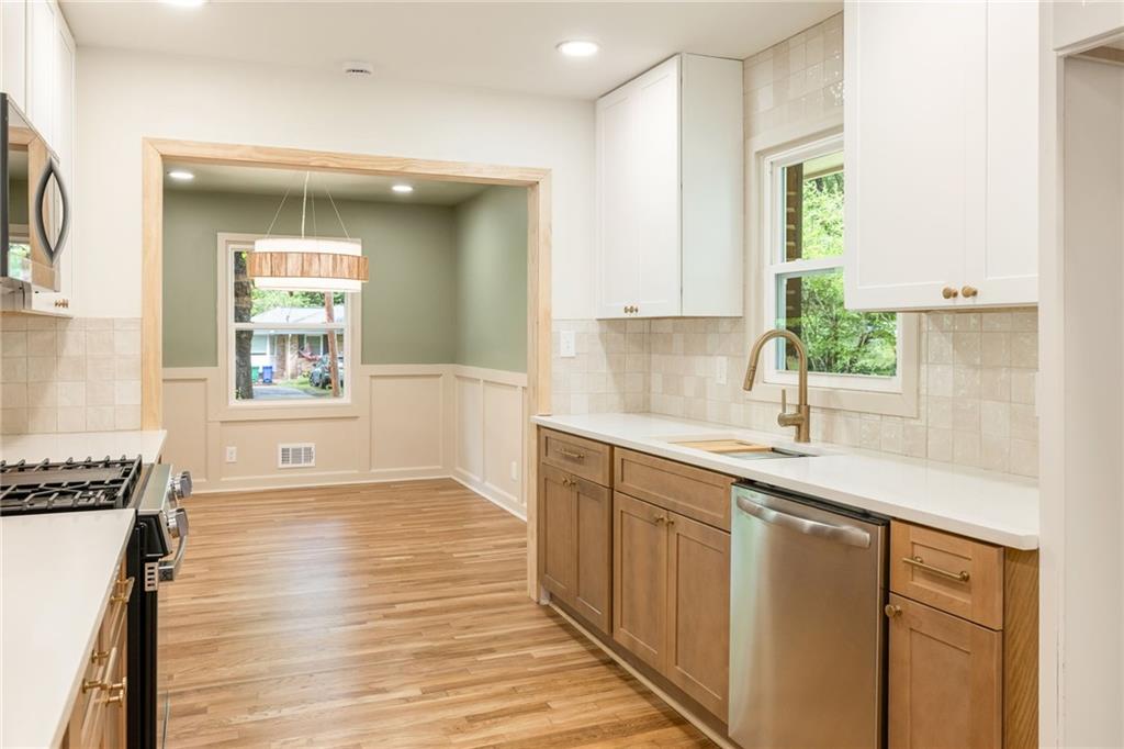 2366 Harrington Drive Decatur, GA 30033 - Photo 8 of 39