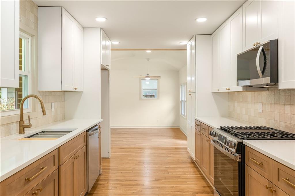 2366 Harrington Drive Decatur, GA 30033 - Photo 9 of 39