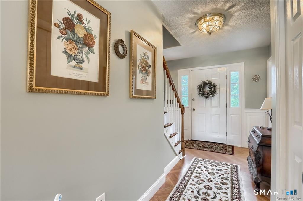 44 Chapin Road New Milford, CT 06776 - Photo 6 of 37