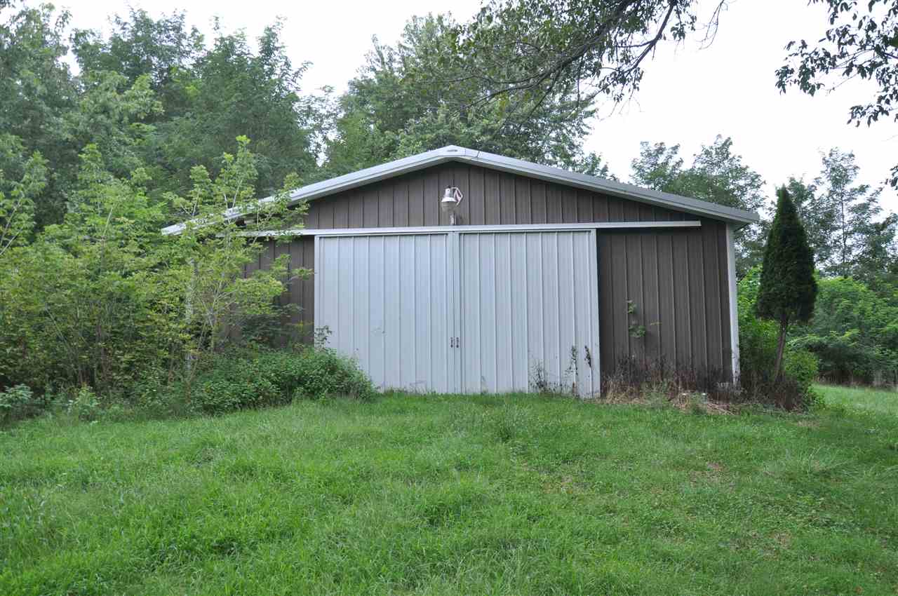 1420 Hickory Hollow Road Solon, IA 52333 - Photo 4 of 18 Gallery Image 4