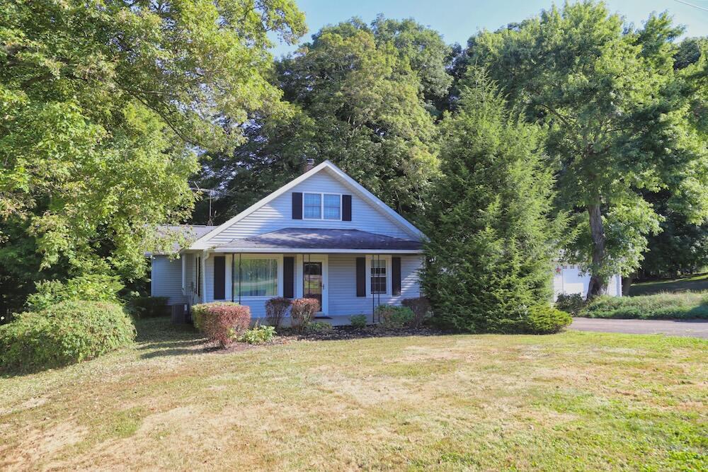 21359 Newcastle Road Gambier, OH 43022 - Photo 9 of 31 IMG_9504