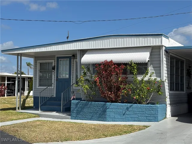 $1,600 | 55 Channel Lane, Fort Myers, FL 33905