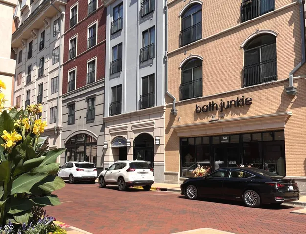 $999,000 | 720 South Rangeline Road, Unit 703, Carmel, IN 46032