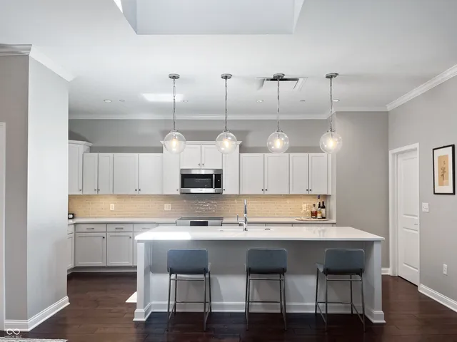 $999,000 | 720 South Rangeline Road, Unit 703, Carmel, IN 46032