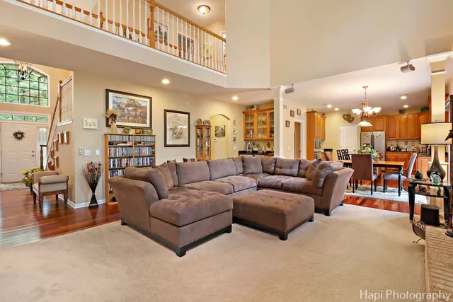 $624,999 | 1606 Tecumseh Drive, McHenry, IL 60050