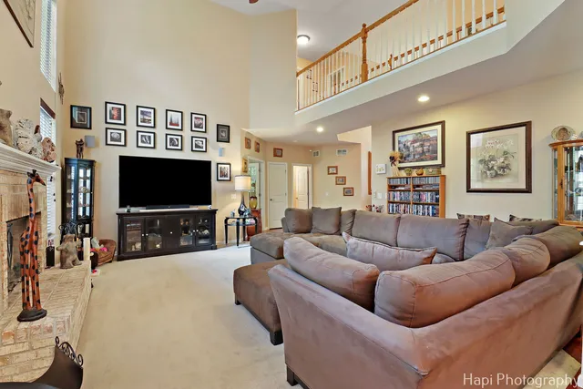 $624,999 | 1606 Tecumseh Drive, McHenry, IL 60050