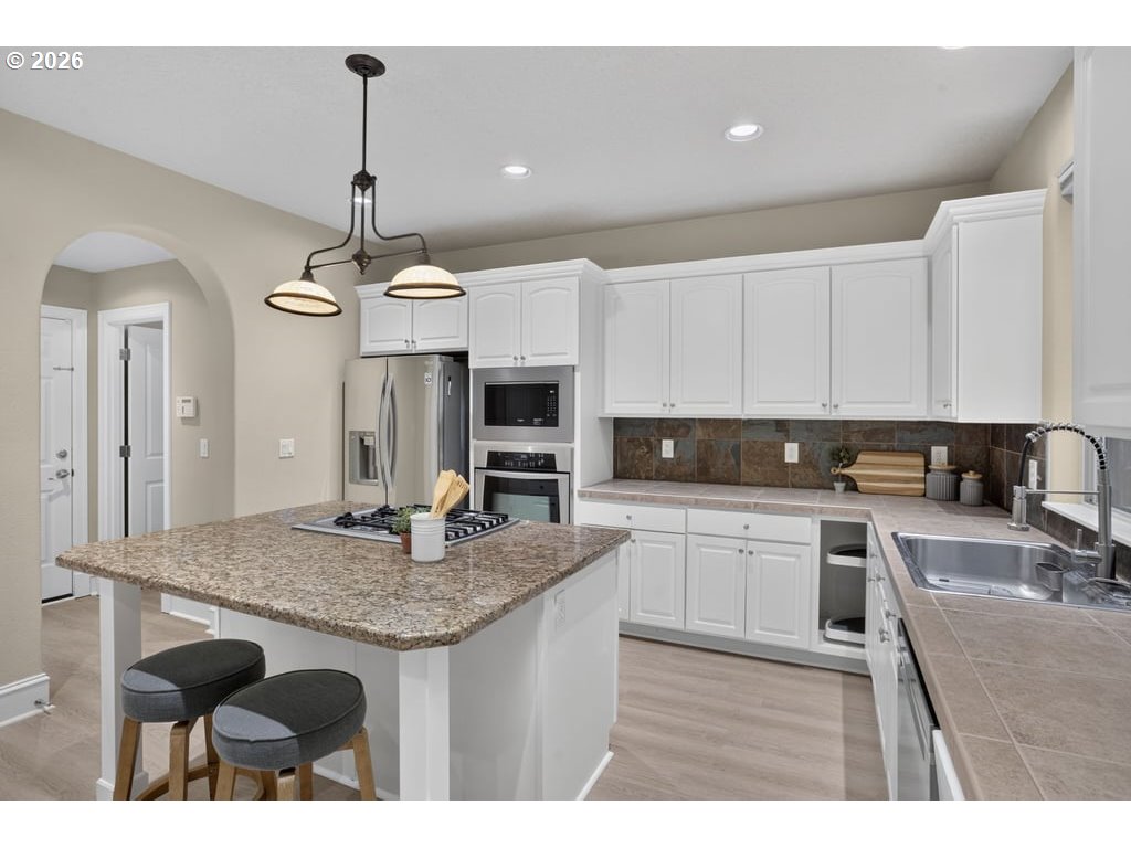 17458 Southwest 135th Place Portland, OR 97224 - Photo 13 of 37