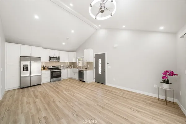 $2,980 | 177 Hargrove, Irvine, CA 92620