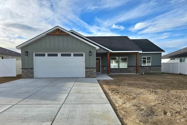 $364,900 | 1309 18th Avenue East, Jerome, ID 83338