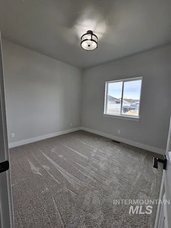 $364,900 | 1309 18th Avenue East, Jerome, ID 83338