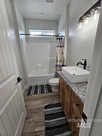 $364,900 | 1309 18th Avenue East, Jerome, ID 83338