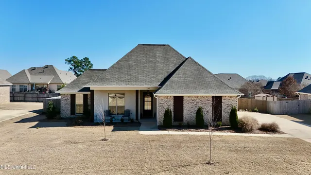 $335,000 | 245 Falls Crossing, Madison, MS 39110