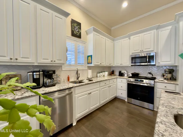 $335,000 | 245 Falls Crossing, Madison, MS 39110