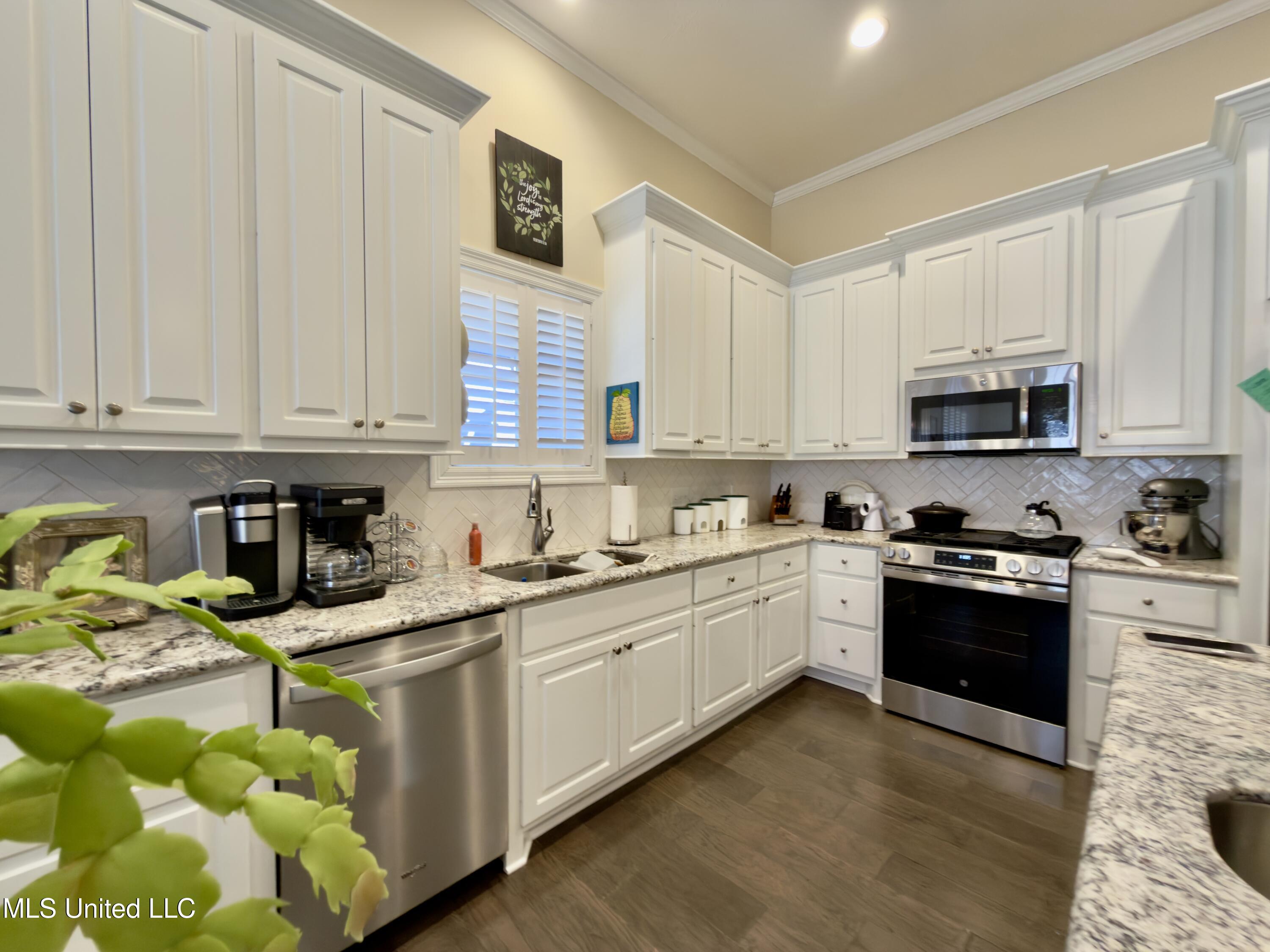 245 Falls Crossing Madison, MS 39110 - Photo 17 of 43 IMG_0371