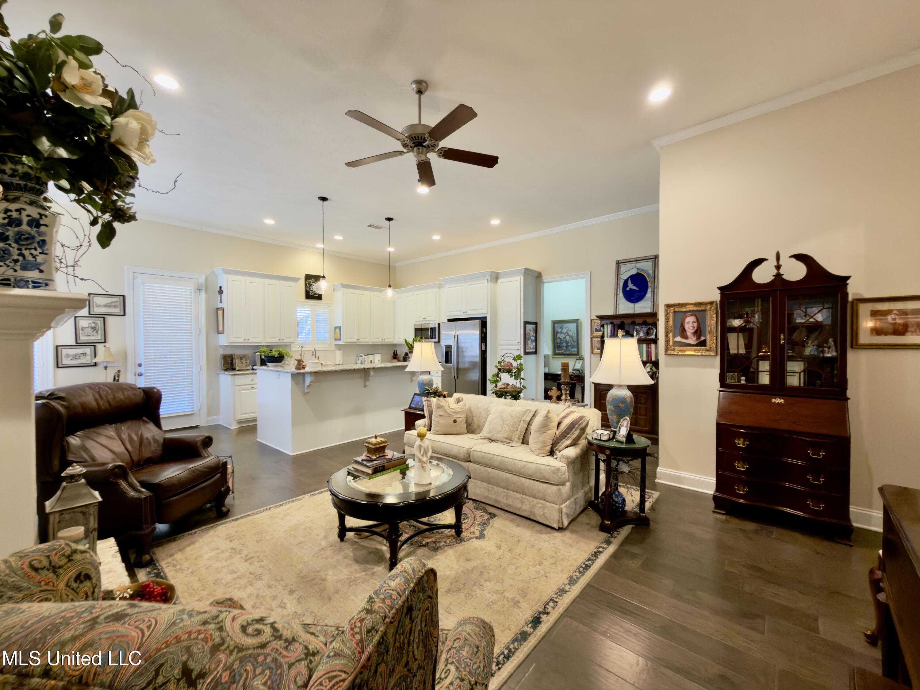 245 Falls Crossing Madison, MS 39110 - Photo 8 of 43 IMG_0379