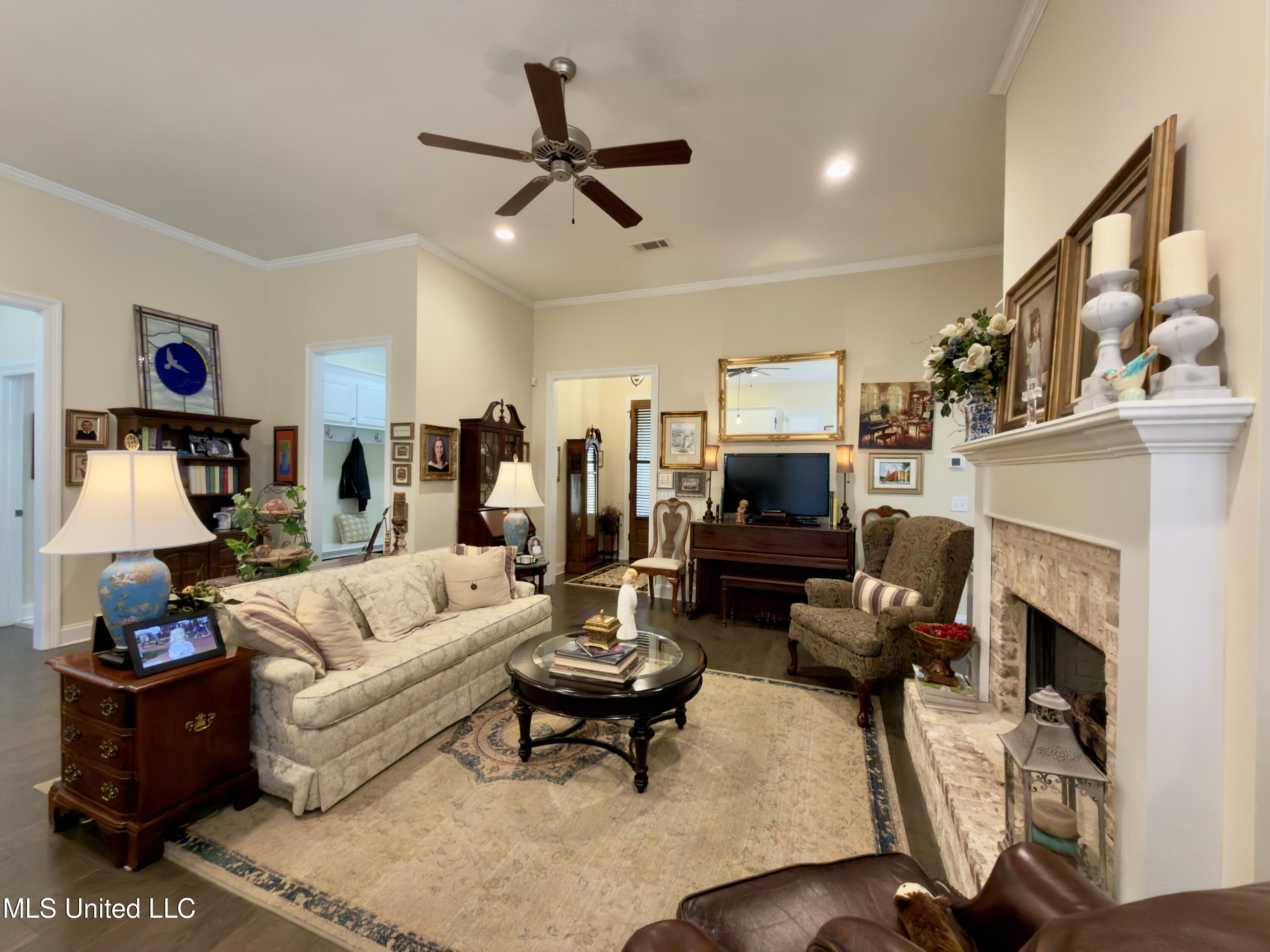 245 Falls Crossing Madison, MS 39110 - Photo 10 of 43 IMG_0357