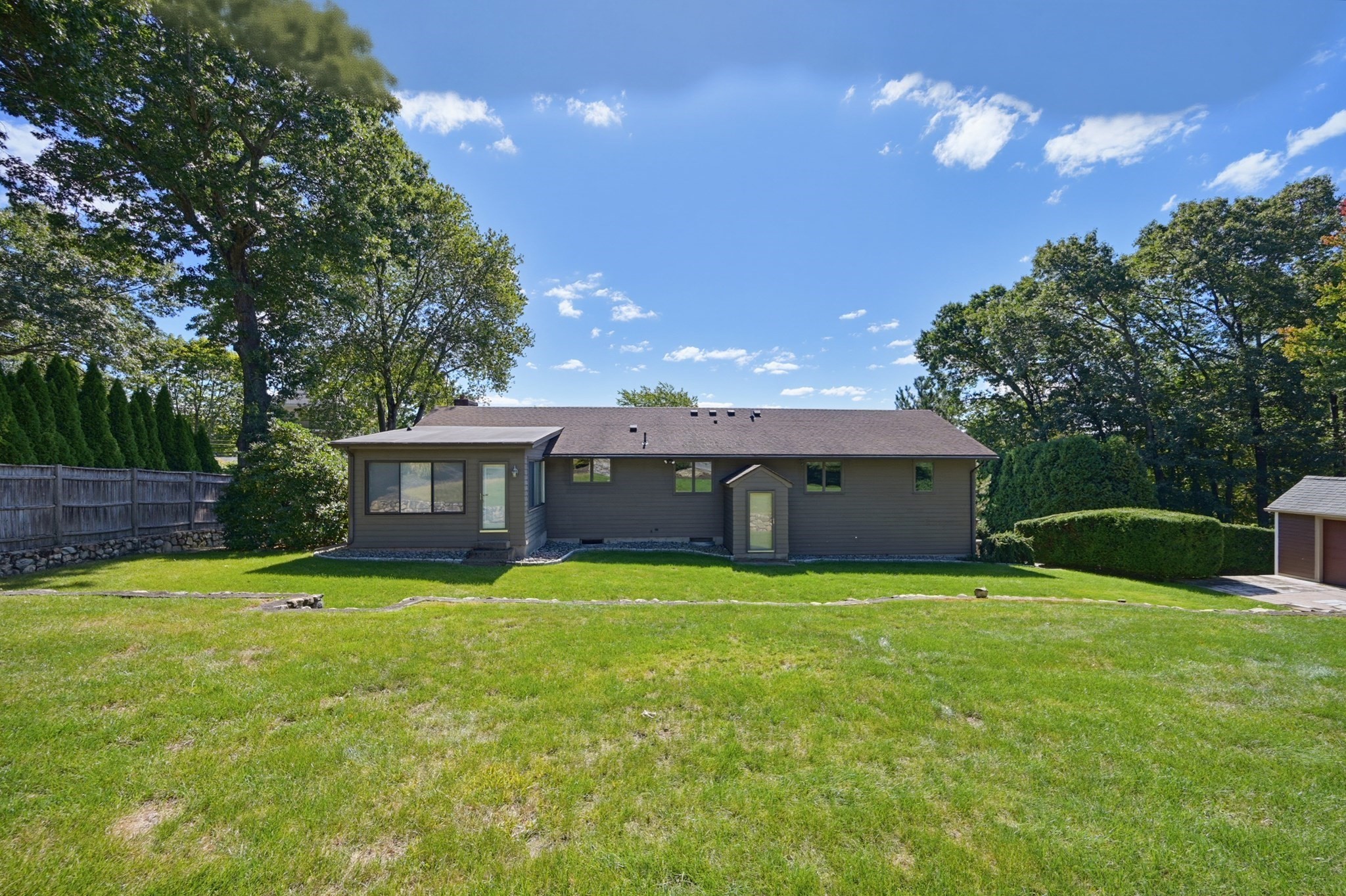 29 Sayles Hill Road Lincoln, RI 02838 - Photo 14 of 35 Gallery Image 14
