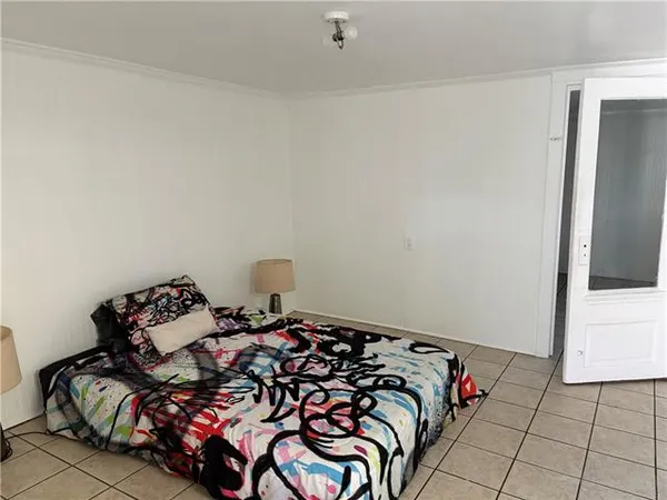 $900 | 2329.5 Upperline Street, New Orleans, LA 70115