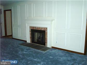 601 Neck Road Burlington, NJ 08016 - Photo 11 of 12 Living Room