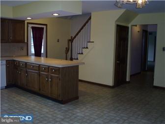 601 Neck Road Burlington, NJ 08016 - Photo 6 of 12 Kitchen