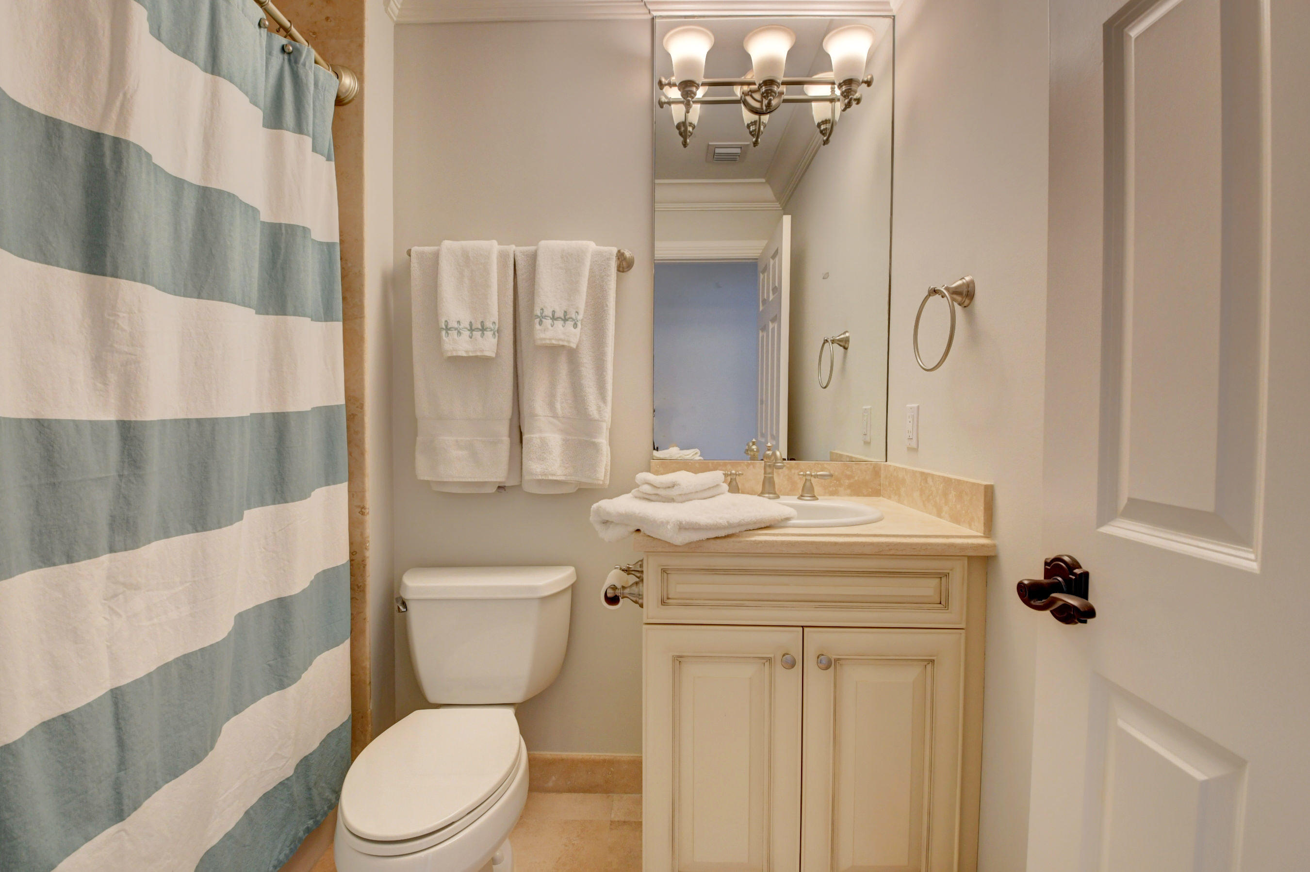 218 Enfield Road Delray Beach, FL 33444 - Photo 37 of 57 DSC_3905_6_7_8_9
