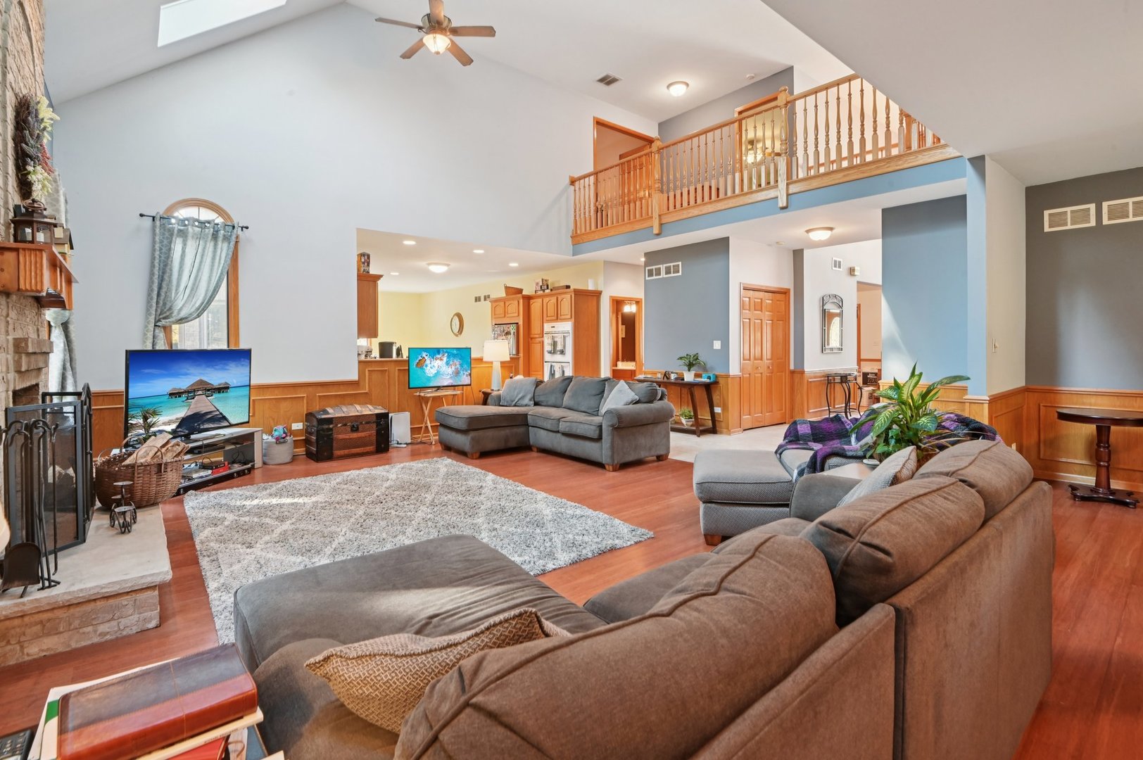 1575 Benton Street Crete, IL 60417 - Photo 11 of 66 a living room with furniture kitchen view and a large window