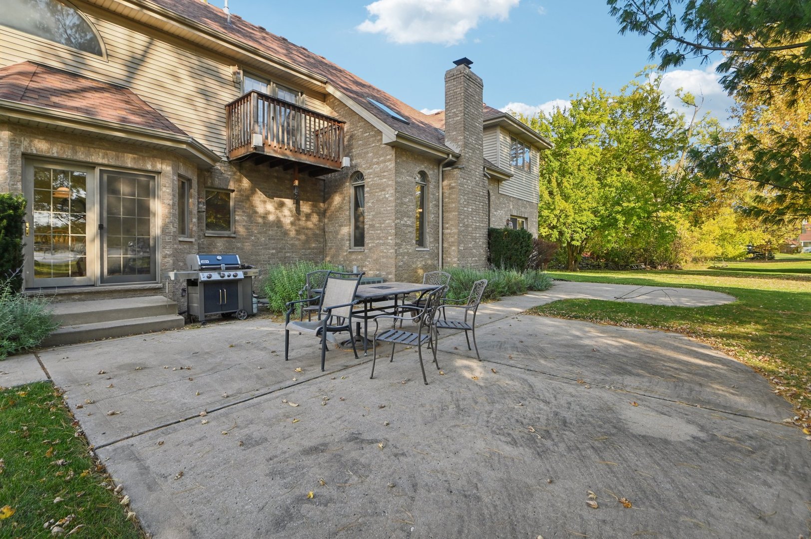 1575 Benton Street Crete, IL 60417 - Photo 57 of 66 a view of a house with backyard and sitting area