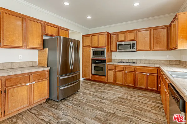 $920,000 | 6084 Holland Court, Eastvale, CA 92880