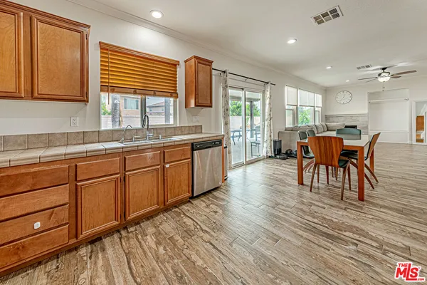 $920,000 | 6084 Holland Court, Eastvale, CA 92880