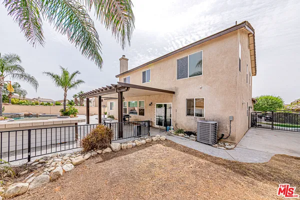 $920,000 | 6084 Holland Court, Eastvale, CA 92880