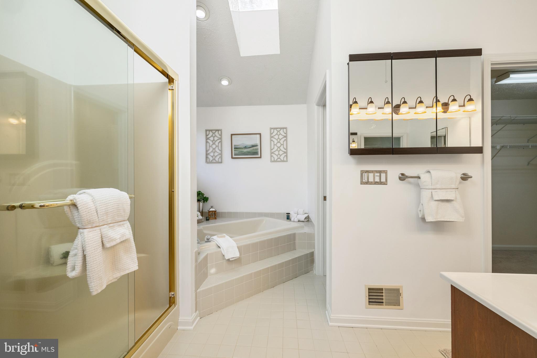 1469 Pleasant Lake Road Annapolis, MD 21409 - Photo 25 of 68 Primary Bathroom
