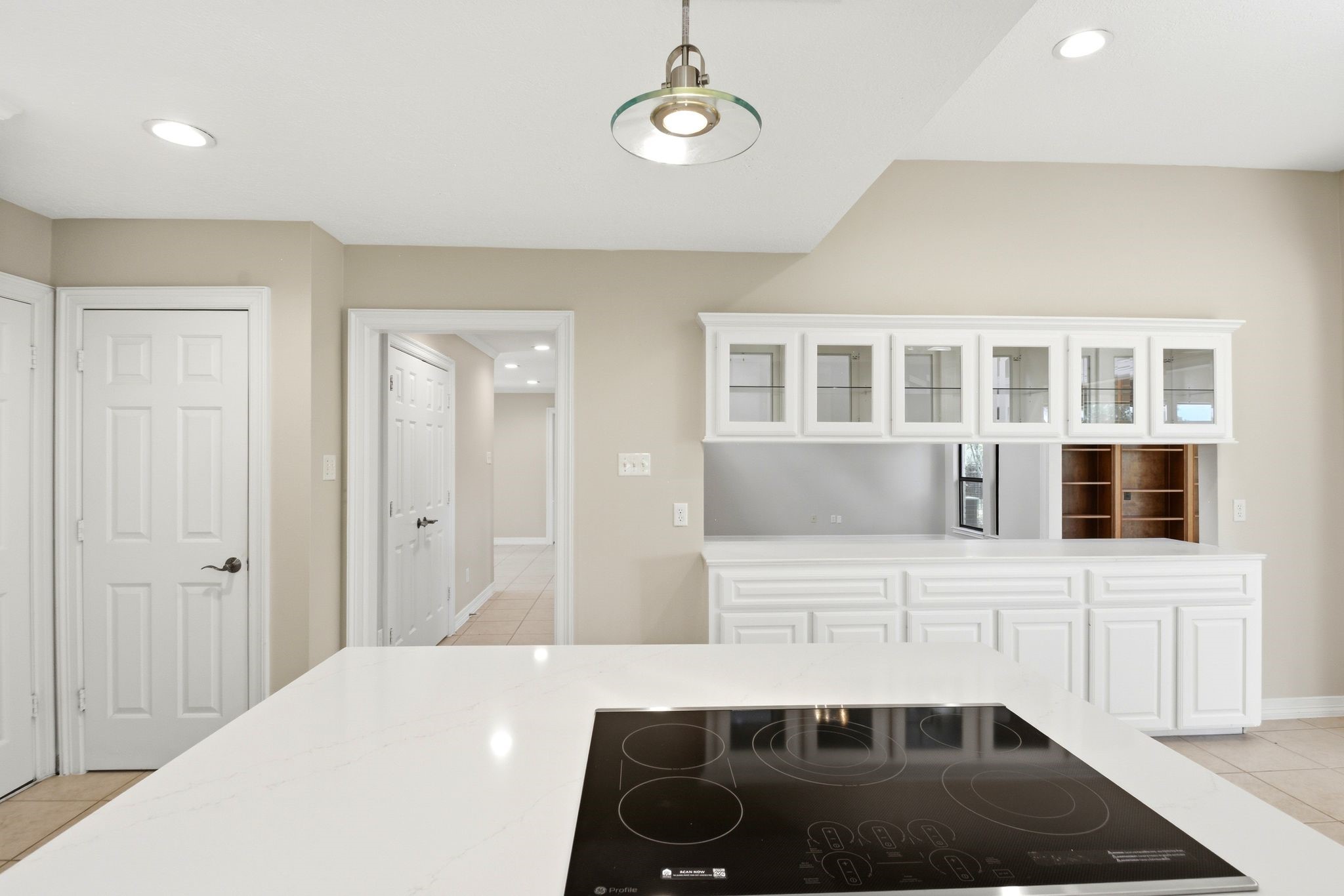 22509 Pebble Beach Way Point Blank, TX 77364 - Photo 12 of 30 Island cooktop and new countertops