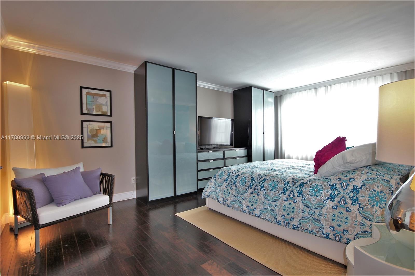 5151 Collins Avenue, Unit 924 Miami Beach, FL 33140 - Photo 11 of 52