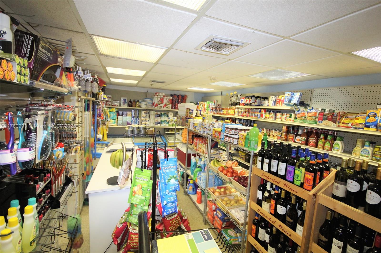 5151 Collins Avenue, Unit 924 Miami Beach, FL 33140 - Photo 46 of 52