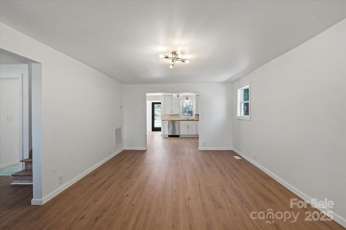 3301 Sheely Road Lenoir, NC 28645 - Photo 6 of 31 Gallery Image 6