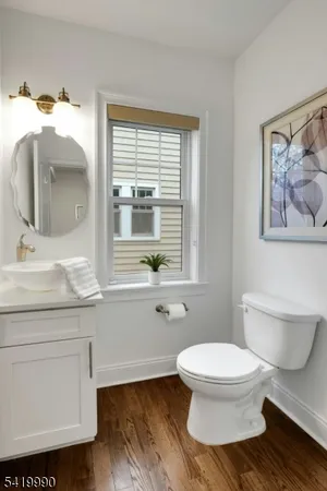 $1,745,000 | 20 North Summit Avenue, Chatham, NJ 07928