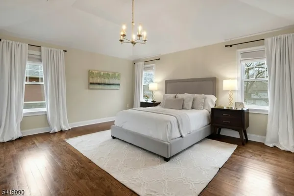 $1,745,000 | 20 North Summit Avenue, Chatham, NJ 07928