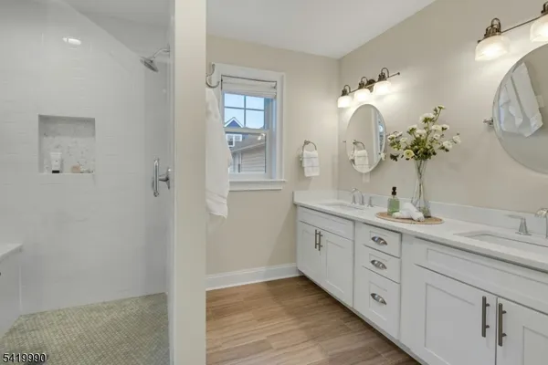 $1,745,000 | 20 North Summit Avenue, Chatham, NJ 07928