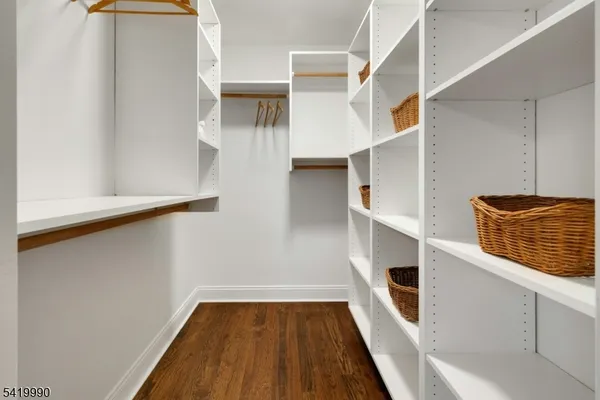 $1,745,000 | 20 North Summit Avenue, Chatham, NJ 07928