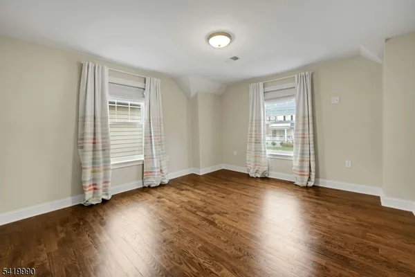 $1,745,000 | 20 North Summit Avenue, Chatham, NJ 07928