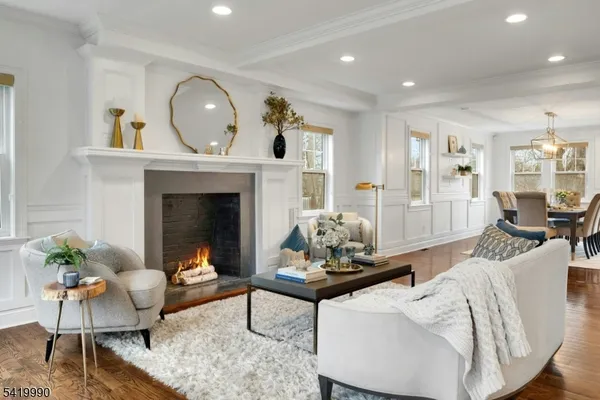 $1,745,000 | 20 North Summit Avenue, Chatham, NJ 07928