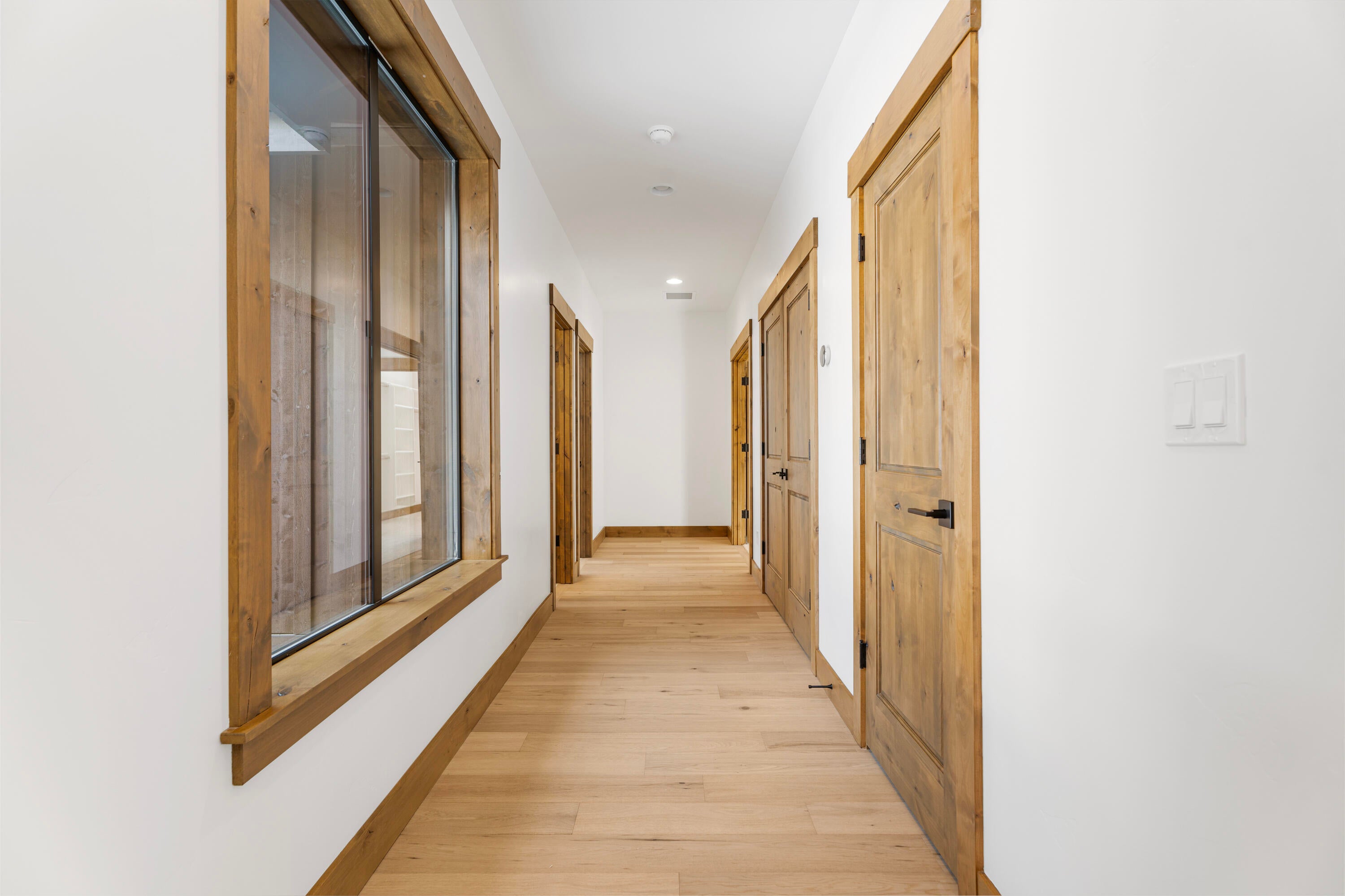02-Hallway