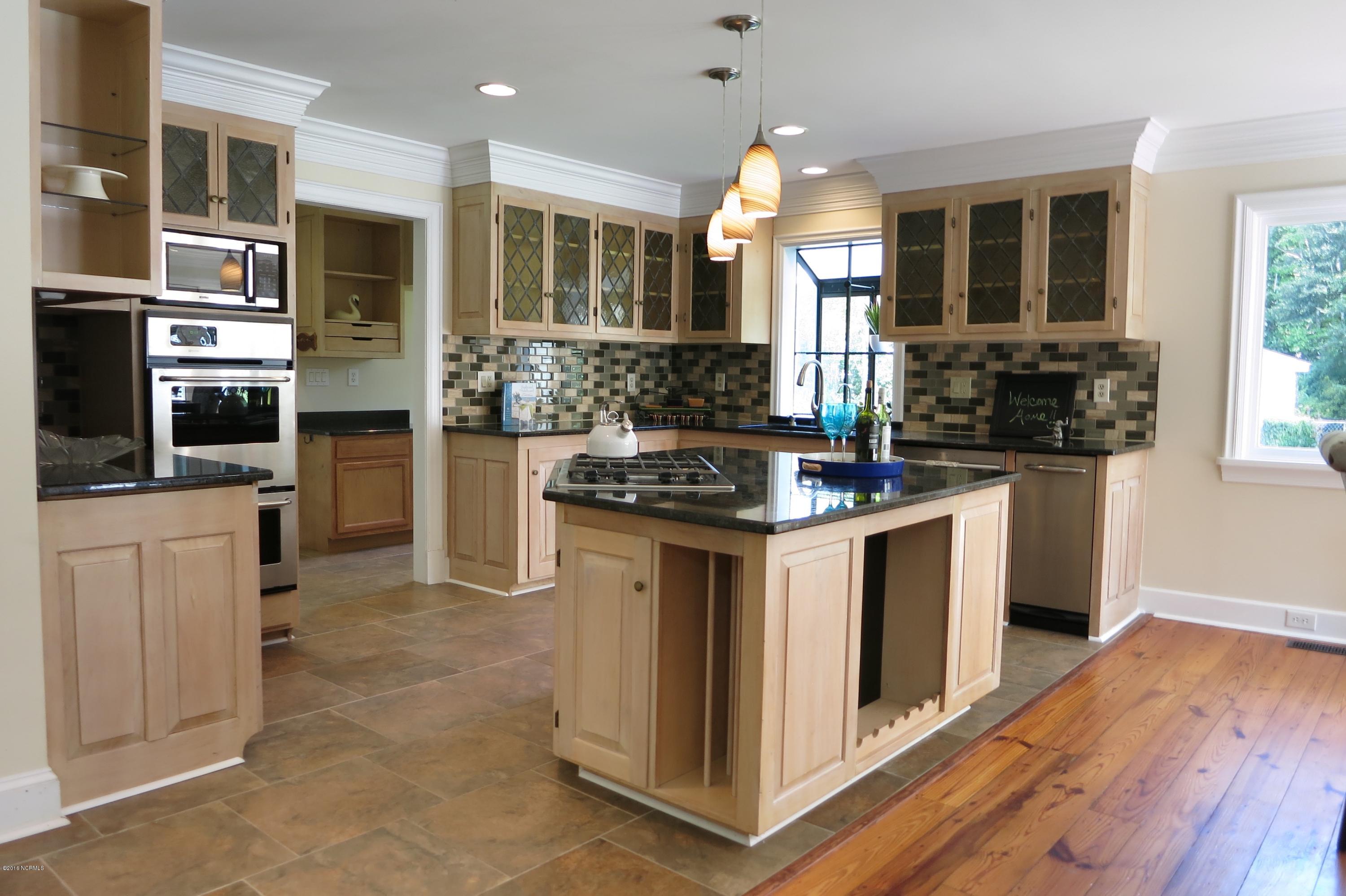 4226 Masonboro Loop Road Wilmington, NC 28409 - Photo 5 of 38 IMG_1479