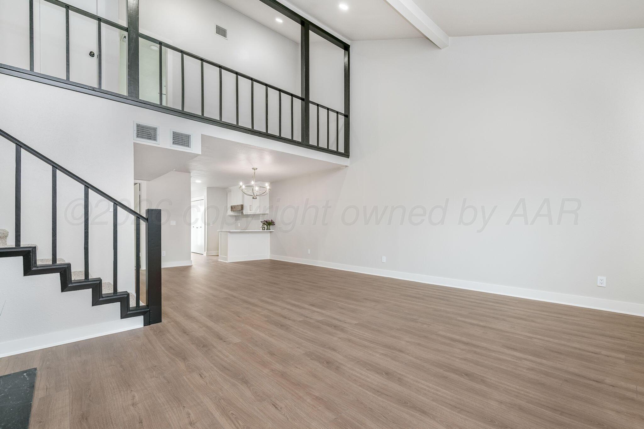 7015 Hurst Street Amarillo, TX 79109 - Photo 6 of 25 Living Room 2