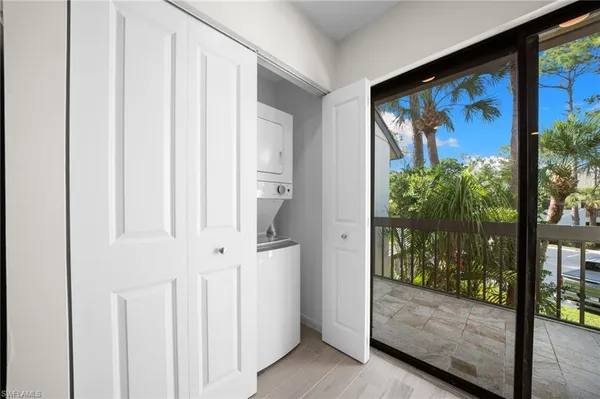 $1,775 | 1808 Kings Lake Boulevard, Unit 203, Naples, FL 34112