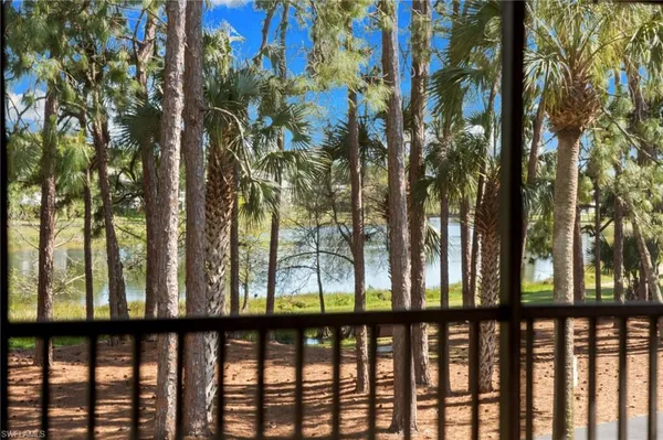 $1,775 | 1808 Kings Lake Boulevard, Unit 203, Naples, FL 34112