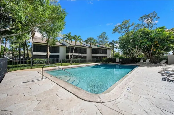 $1,775 | 1808 Kings Lake Boulevard, Unit 203, Naples, FL 34112