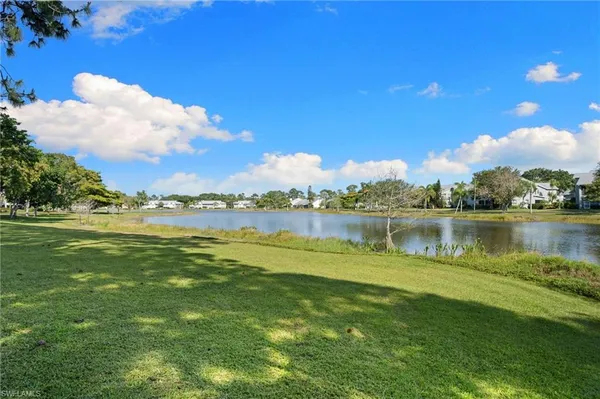 $1,775 | 1808 Kings Lake Boulevard, Unit 203, Naples, FL 34112